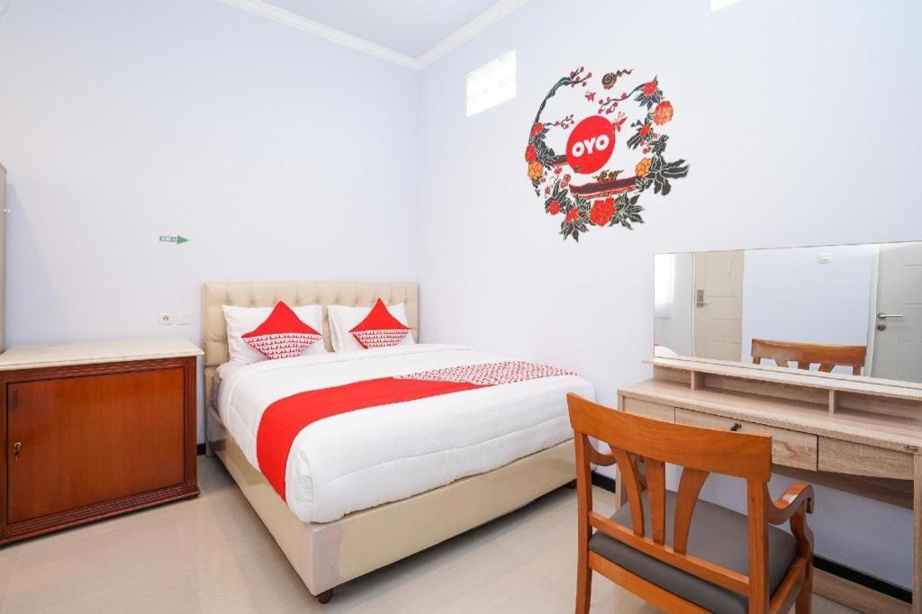 Oyo 477 Raka Residence Syariah Purwoharjo Banyuwangi Banyuwangi  Bagian luar foto